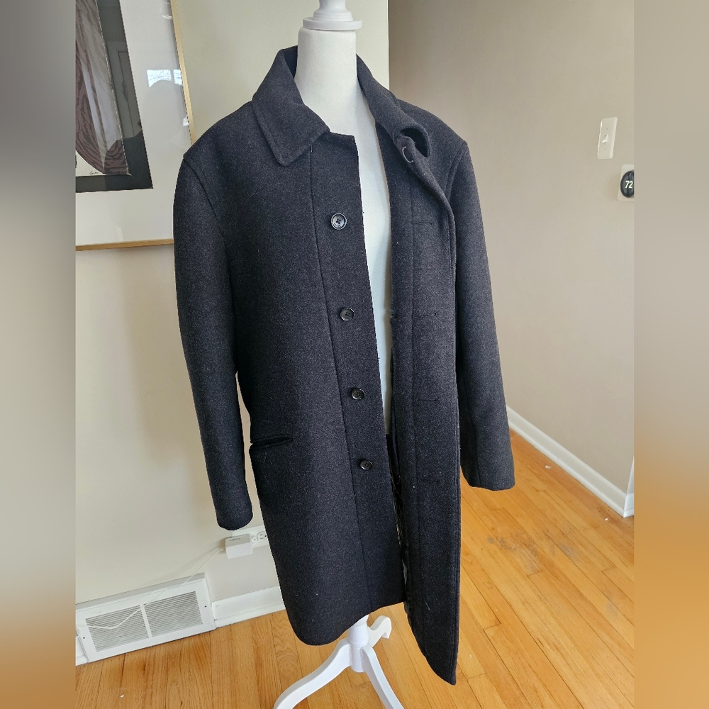 Banana Republic Black Wool Coat Size Large. Barely Worn! Like New